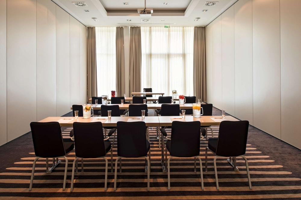 Hotel Park By Radisson 4*